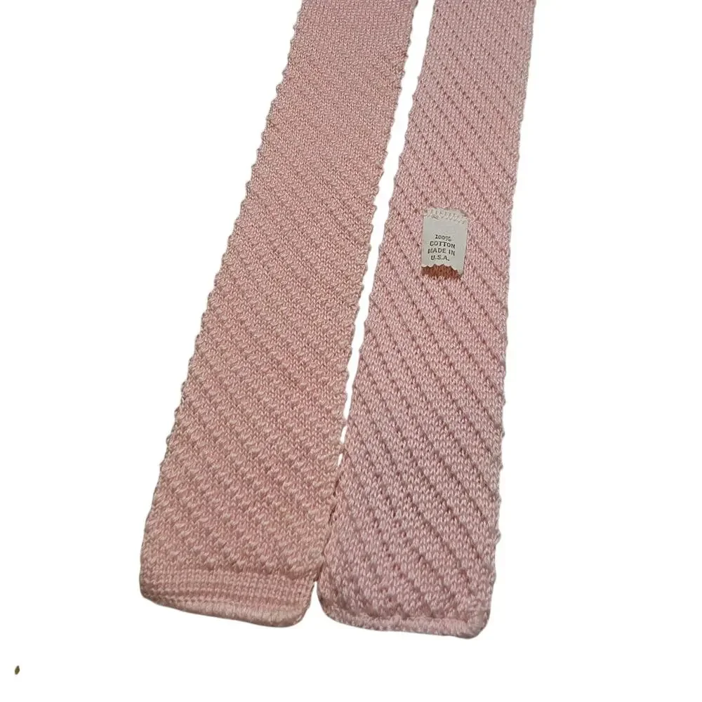 John Henry 100% Cotton Men's KNIT Tie Pink Square End USA 51 1/2